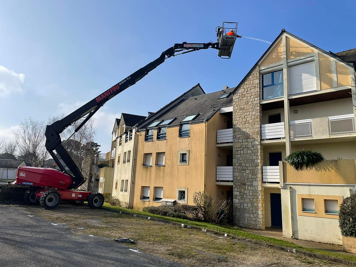 entretien, nettoyage et démoussage de vos toitures rapidement avec PulveryClean solution durable et écologique